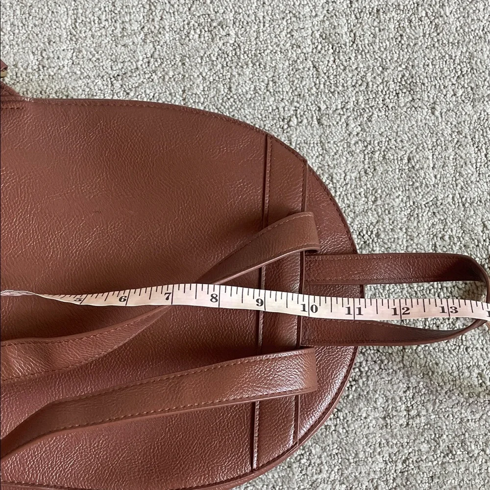 Danielle Nicole Brown backpack and wallet - Picture 13 of 14